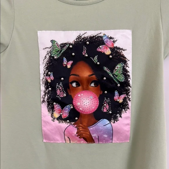 Girl’s Green Dress with Girl, Gum & Butterflies Graphic Print Size 10 - Picture 2 of 4